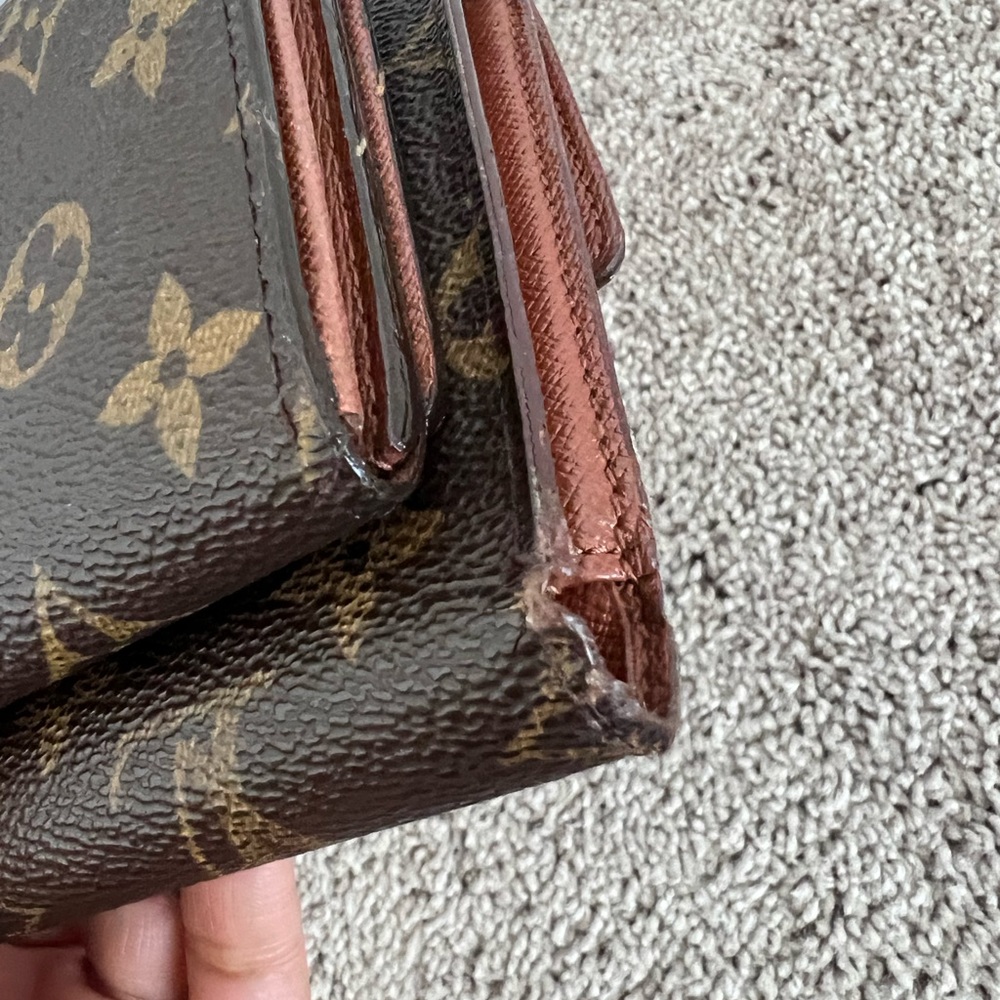 Wallets - Picture 6 of 16